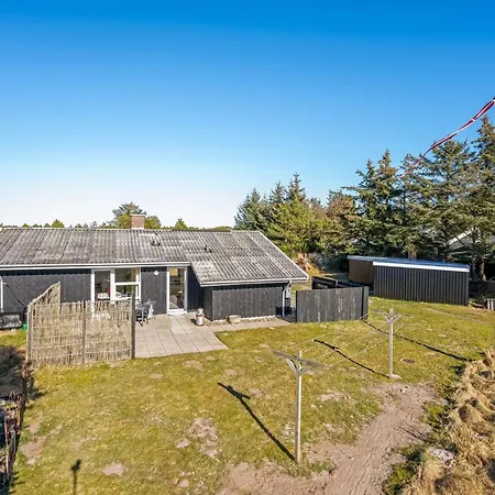 Sinikka - 900m From The Sea By Interhome Feriehus