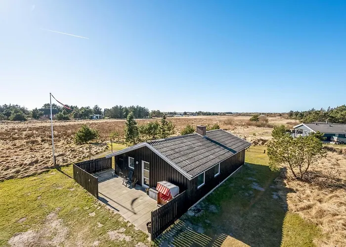 Prázdninový dům Sinikka - 900m From The Sea By Interhome *